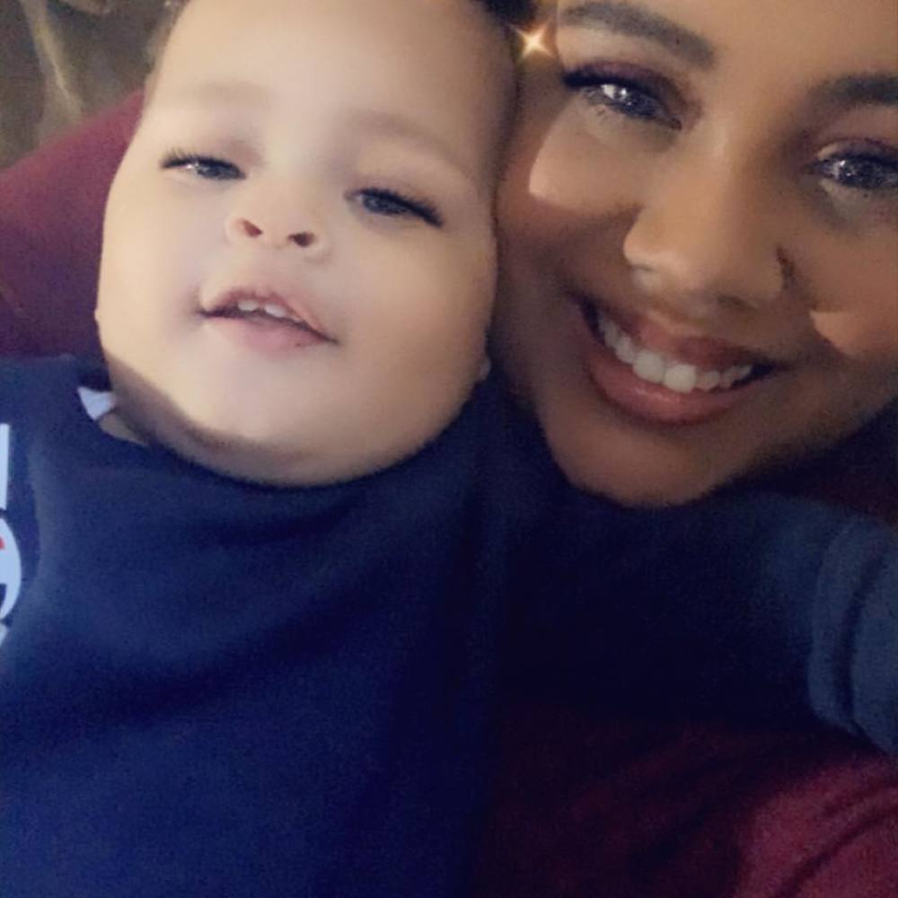 Meet your Posher, Tia